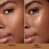 Laura Mercier Hydratant teinté Light Revealer Skin Illuminator naturel avec SPF 25: All Day Hydration, Ultra-Sheer Coverage, Lumineux & Finition radiante, Teinture de peau(5N1 Walnut – profond neutre (11))